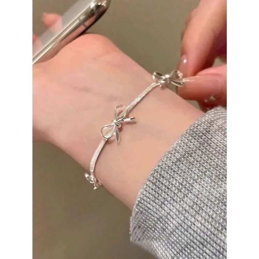 Silver Bow Accent Bracelet A1836
